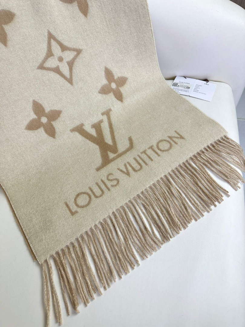 Louis Vuitton Scarves Fashion Scarf L38933