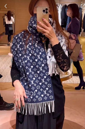 Louis Vuitton Scarves Fashion Scarf L38935 - Default Title - View 1