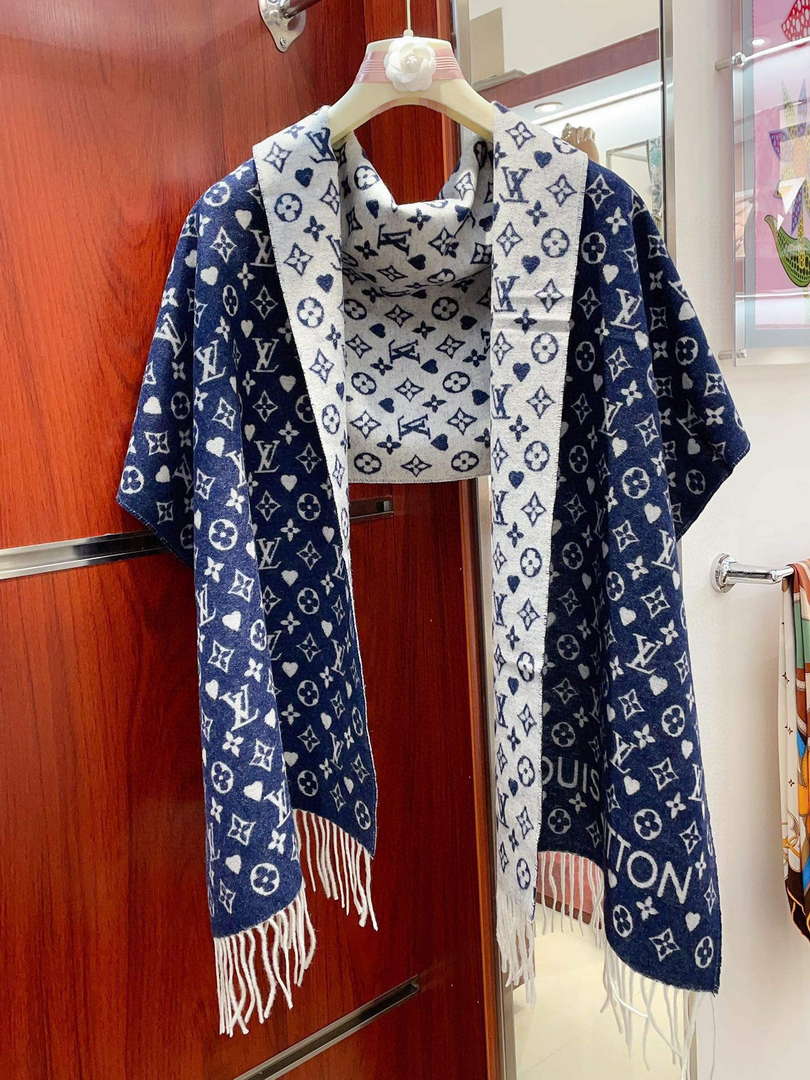 Louis Vuitton Scarves Fashion Scarf L38935