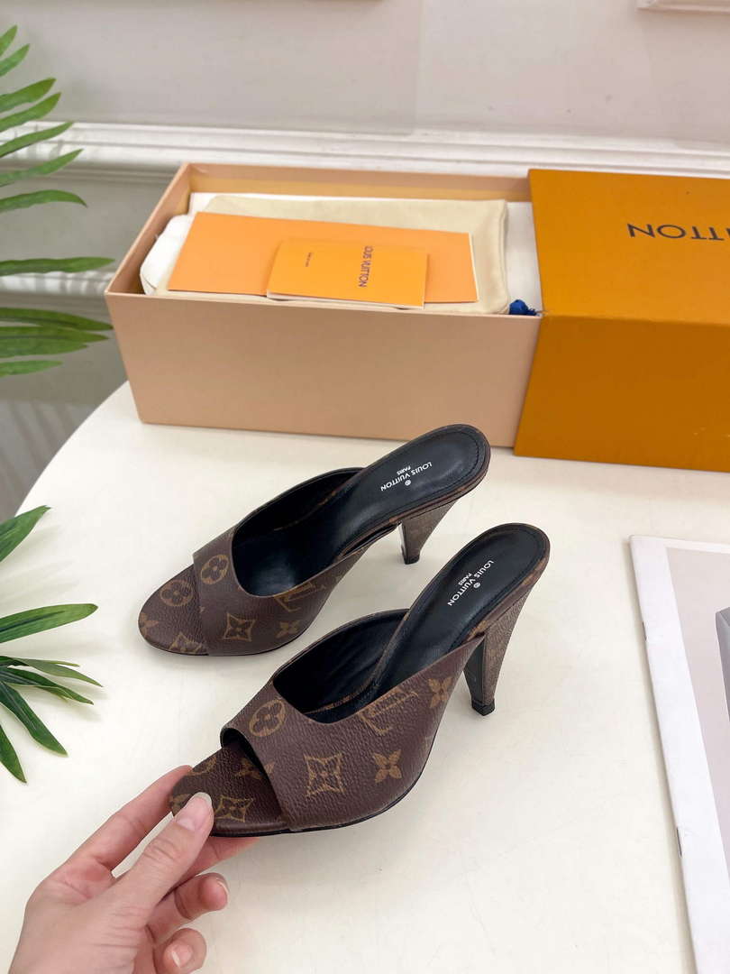 Louis Vuitton Stellar Mule Fashion Sandals L66388
