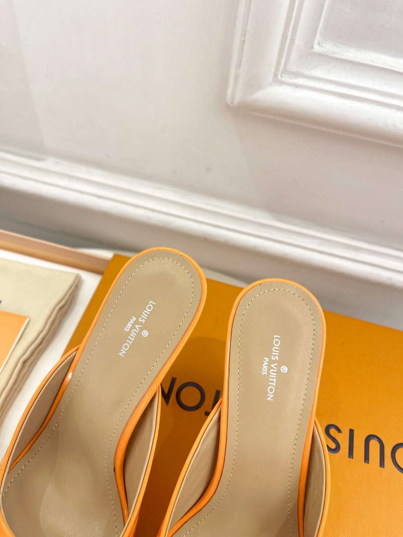 Louis Vuitton Stellar Mule Fashion Sandals L66389 - US 4=Euro 35 - View 8