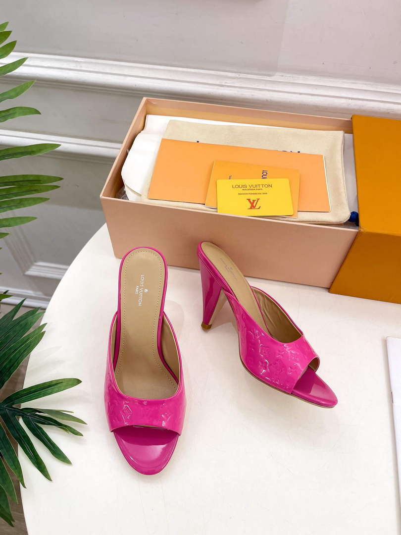 Louis Vuitton Stellar Mule Fashion Sandals L66390 - US 4=Euro 35 - View 1