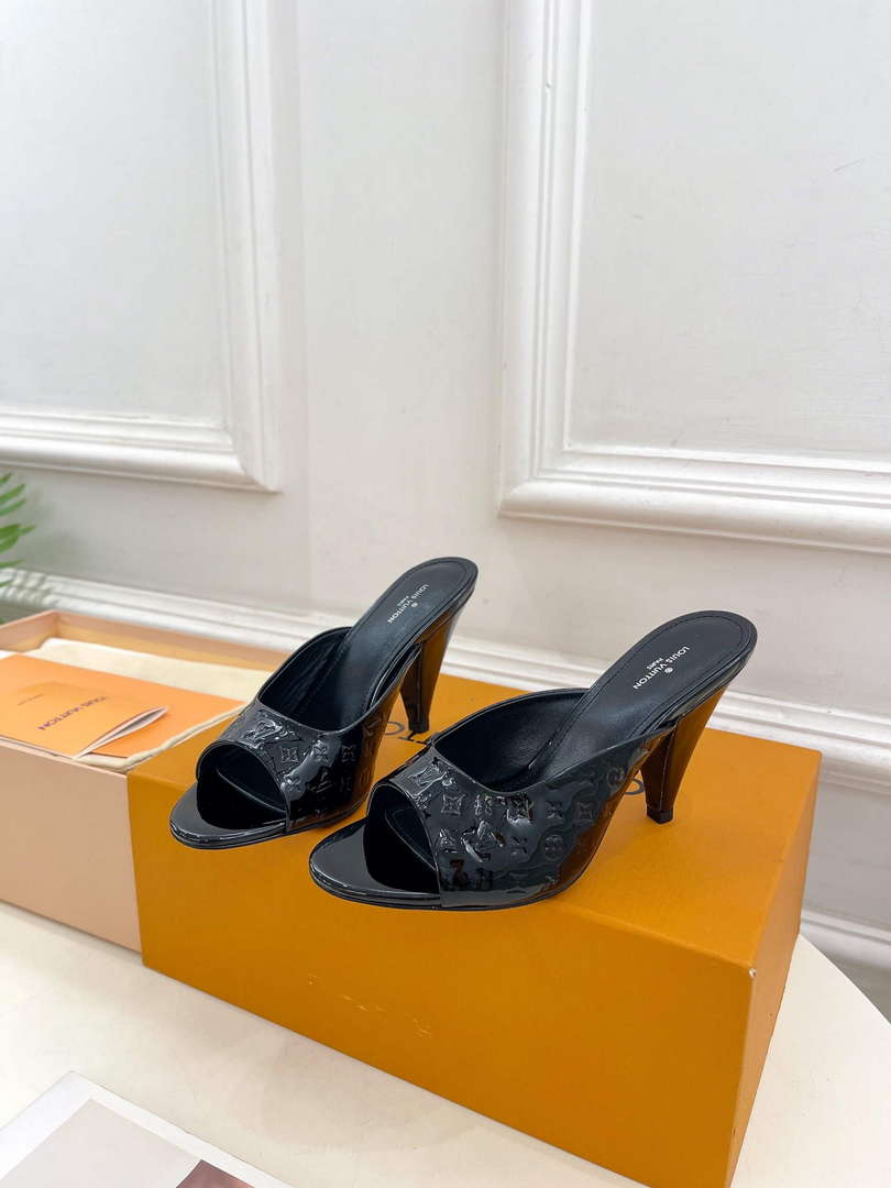 Louis Vuitton Stellar Mule Fashion Sandals L66394