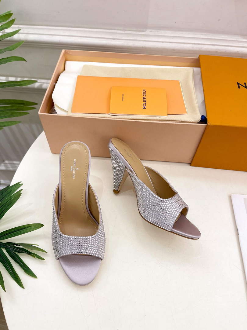 Louis Vuitton Stellar Mule Fashion Sandals L66395 - US 4=Euro 35 - View 1
