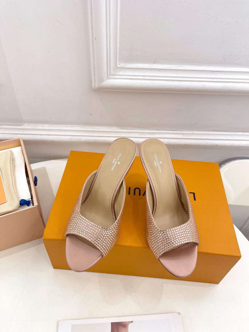 Louis Vuitton Stellar Mule Fashion Sandals L66396