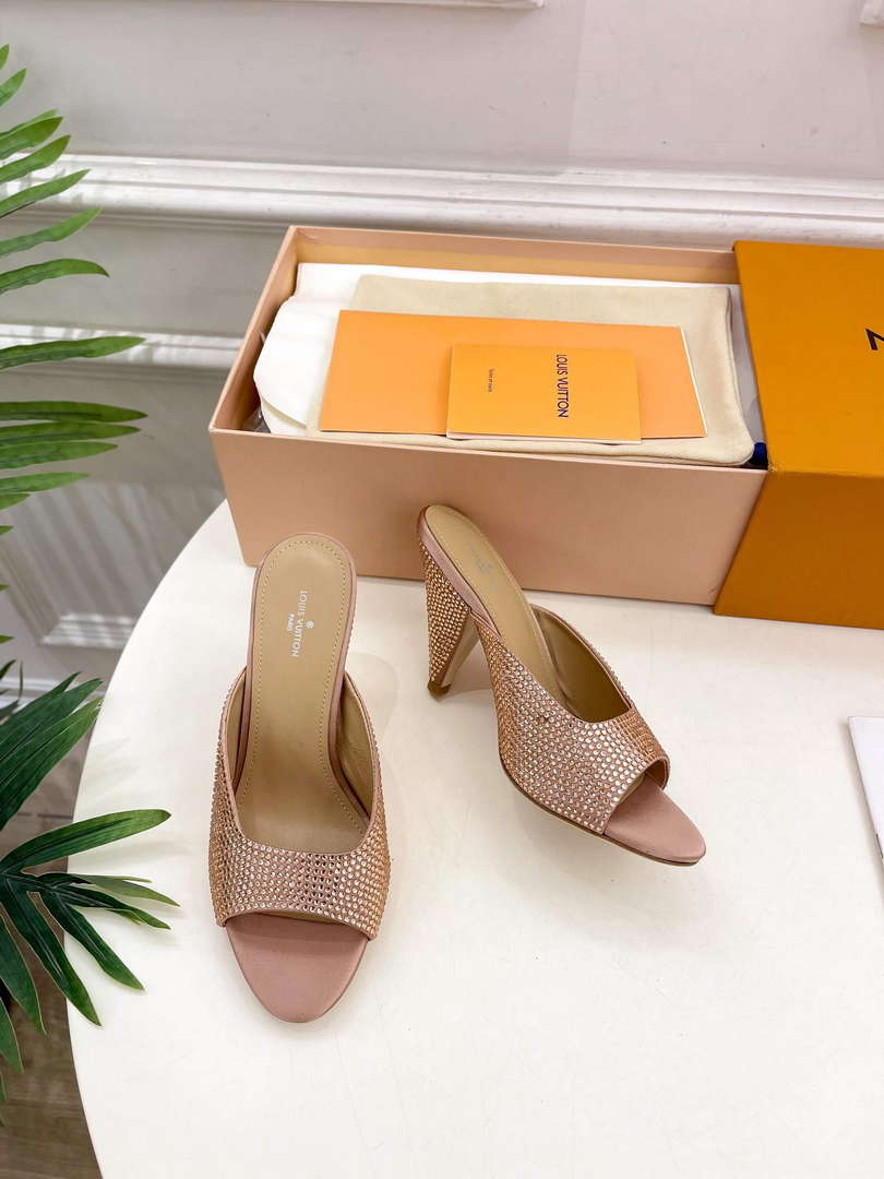 Louis Vuitton Stellar Mule Fashion Sandals L66396 - US 4=Euro 35 - View 1