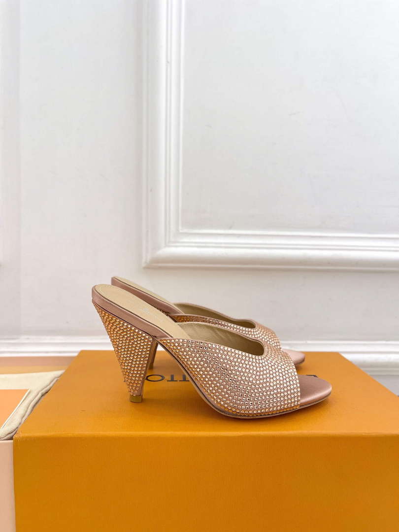 Louis Vuitton Stellar Mule Fashion Sandals L66396