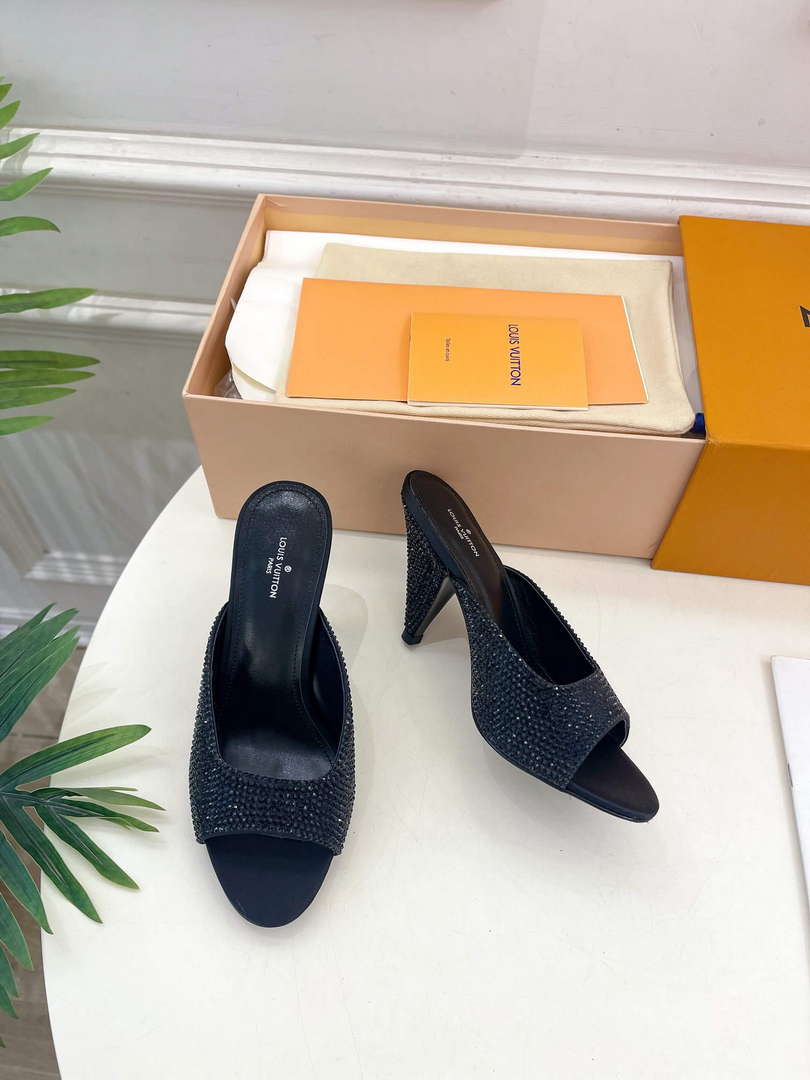 Louis Vuitton Stellar Mule Fashion Sandals L66397 - US 4=Euro 35 - View 1