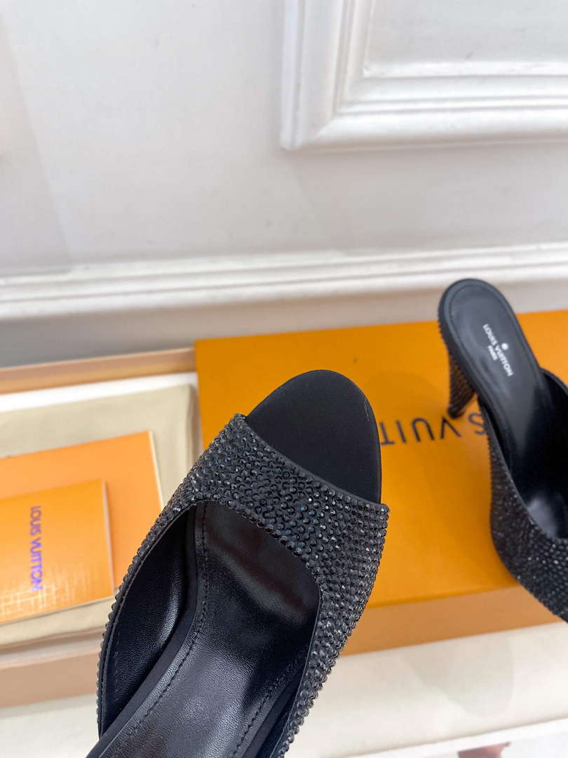 Louis Vuitton Stellar Mule Fashion Sandals L66397 - US 4=Euro 35 - View 6