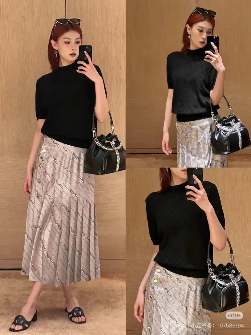 Louis Vuitton Women Hollow Lv pattern short knitted T-shirt L66499