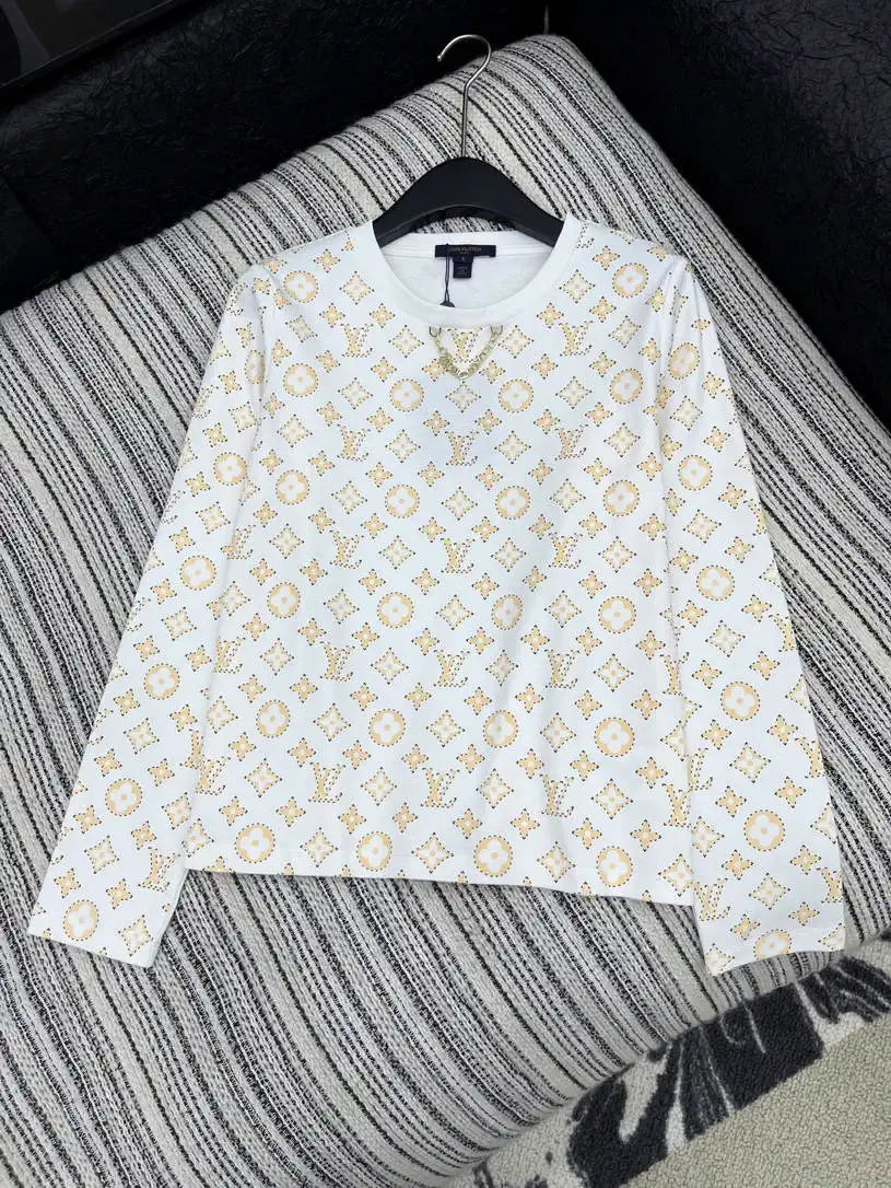 Louis Vuitton Women Monogram long-sleeved LV T-shirt  L55805