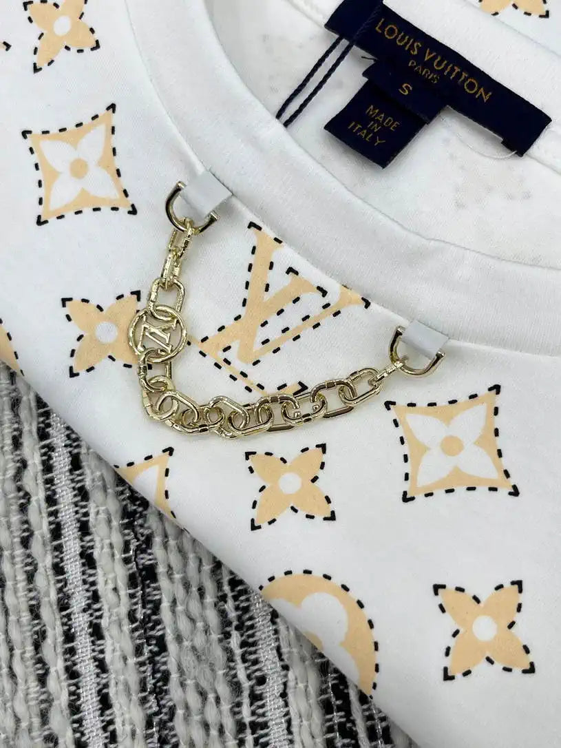 Louis Vuitton Women Monogram long-sleeved LV T-shirt  L55805