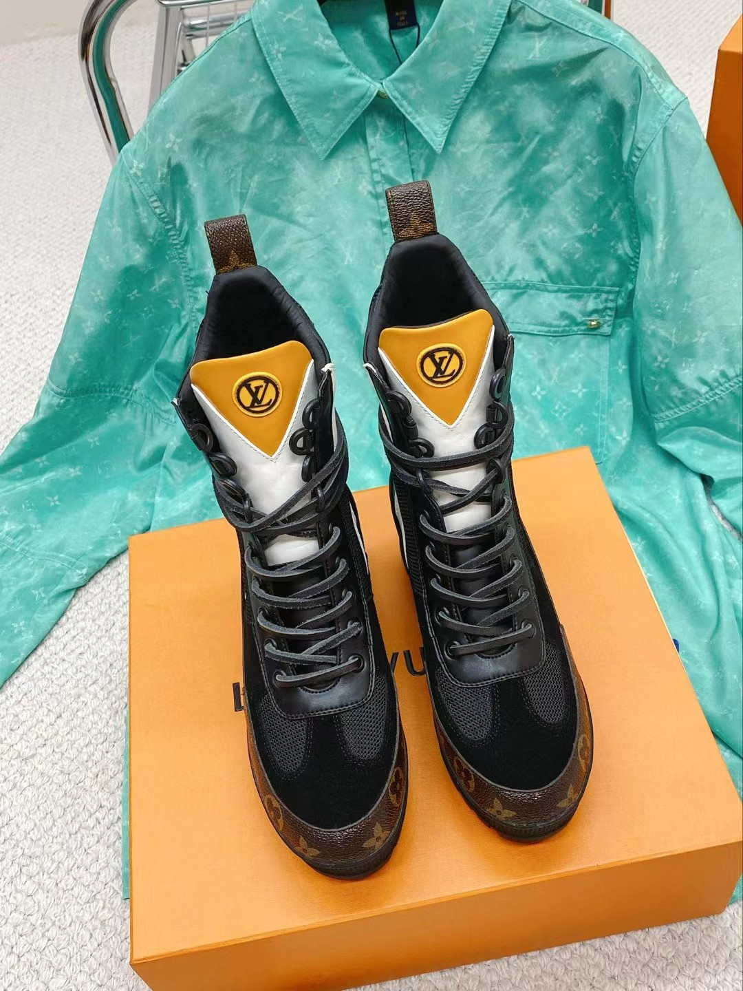 Louis Vuitton Women Shoes 1AAJ4M Territory Flat Rangers 2022 Collection L60099