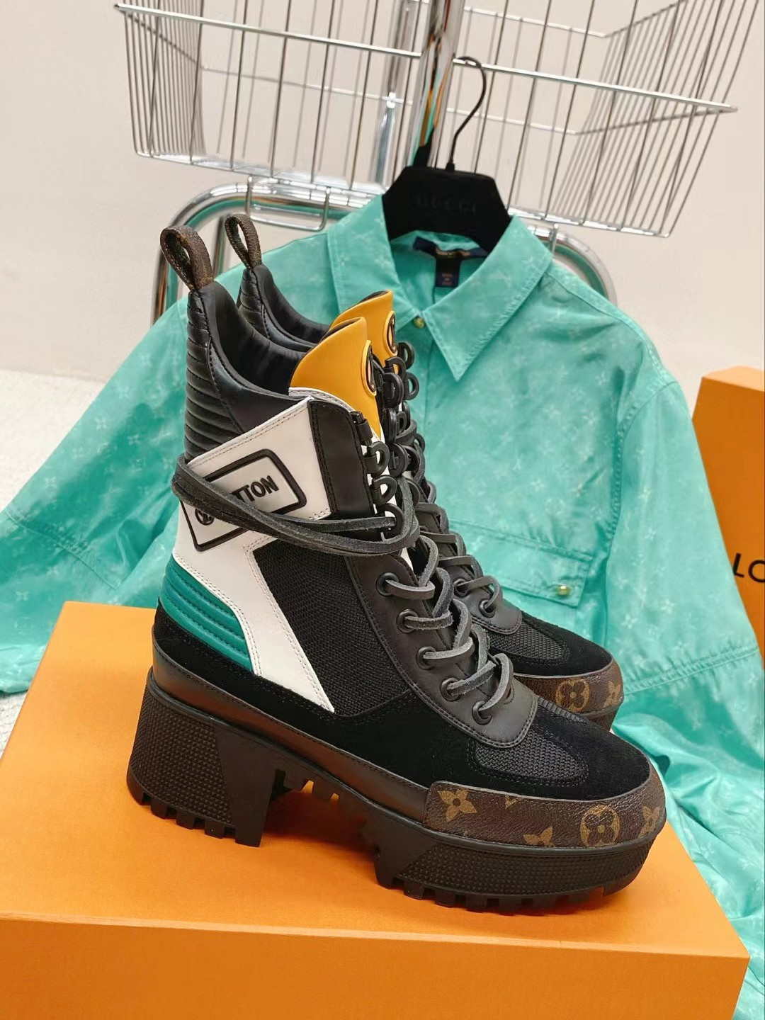Louis Vuitton Women Shoes 1AAJ4M Territory Flat Rangers 2022 Collection L60099