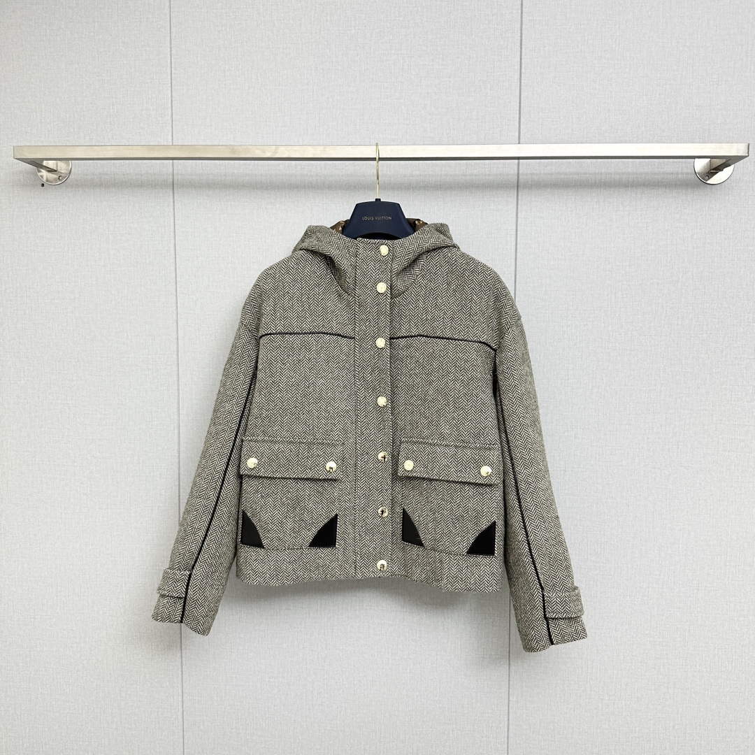 Louis Vuitton Women's Fashion Clothing Coat L35822