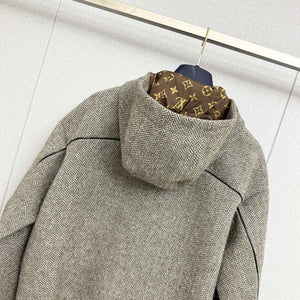 Louis Vuitton Women's Fashion Clothing Coat L35822 - S - View 7