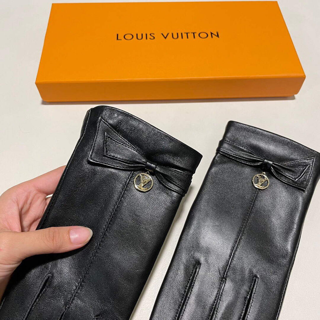 Louis Vuitton Women's Gloves Designer Leather Gloves M77050