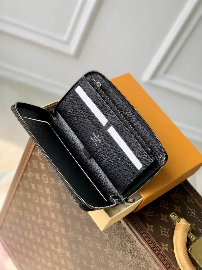 Louis Vuitton Zippy Wallet LV M60002  Monogram Eclipse