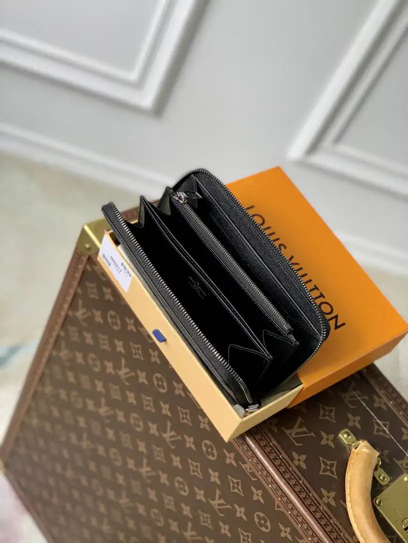 Louis Vuitton Zippy Wallet LV M60017 Monogram Eclipse