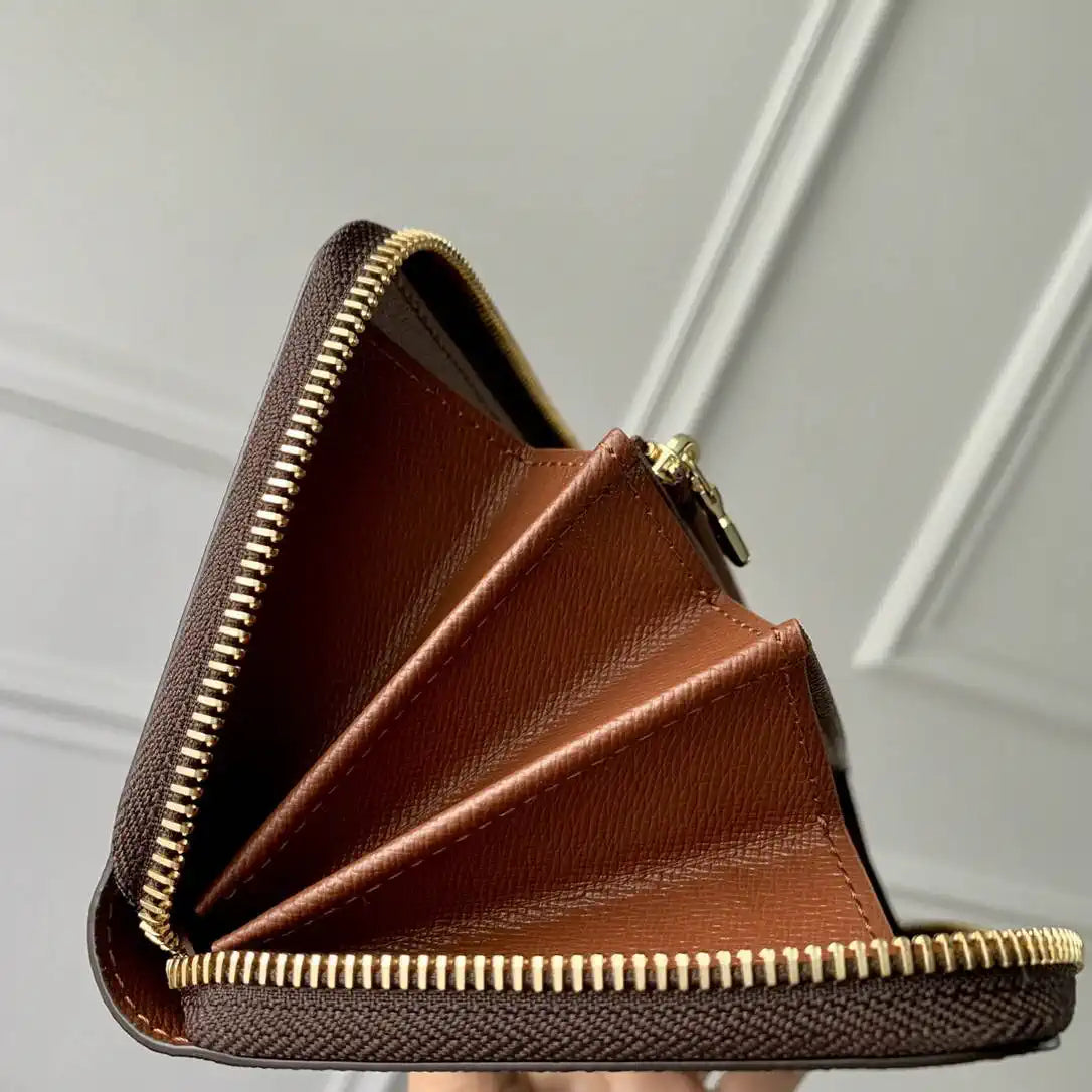 Louis Vuitton Zippy Wallet LV M60017 Monogram
