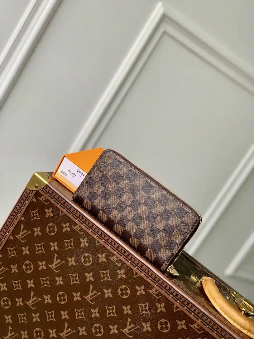 Louis Vuitton Zippy Wallet LV N60015 Damier
