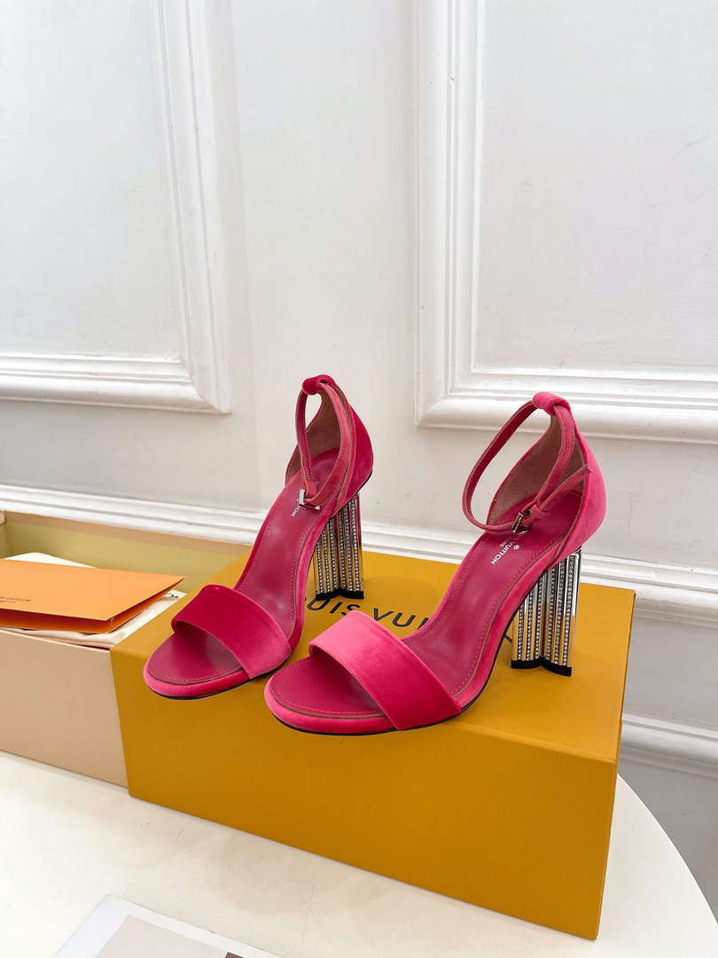 LV 1A4V1M Louis Vuitton Silhouette Sandals L66378 - US 4=Euro 35 - View 4
