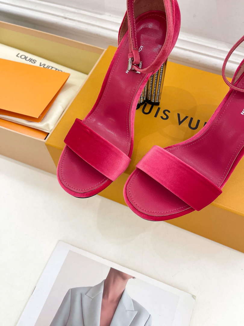 LV 1A4V1M Louis Vuitton Silhouette Sandals L66378