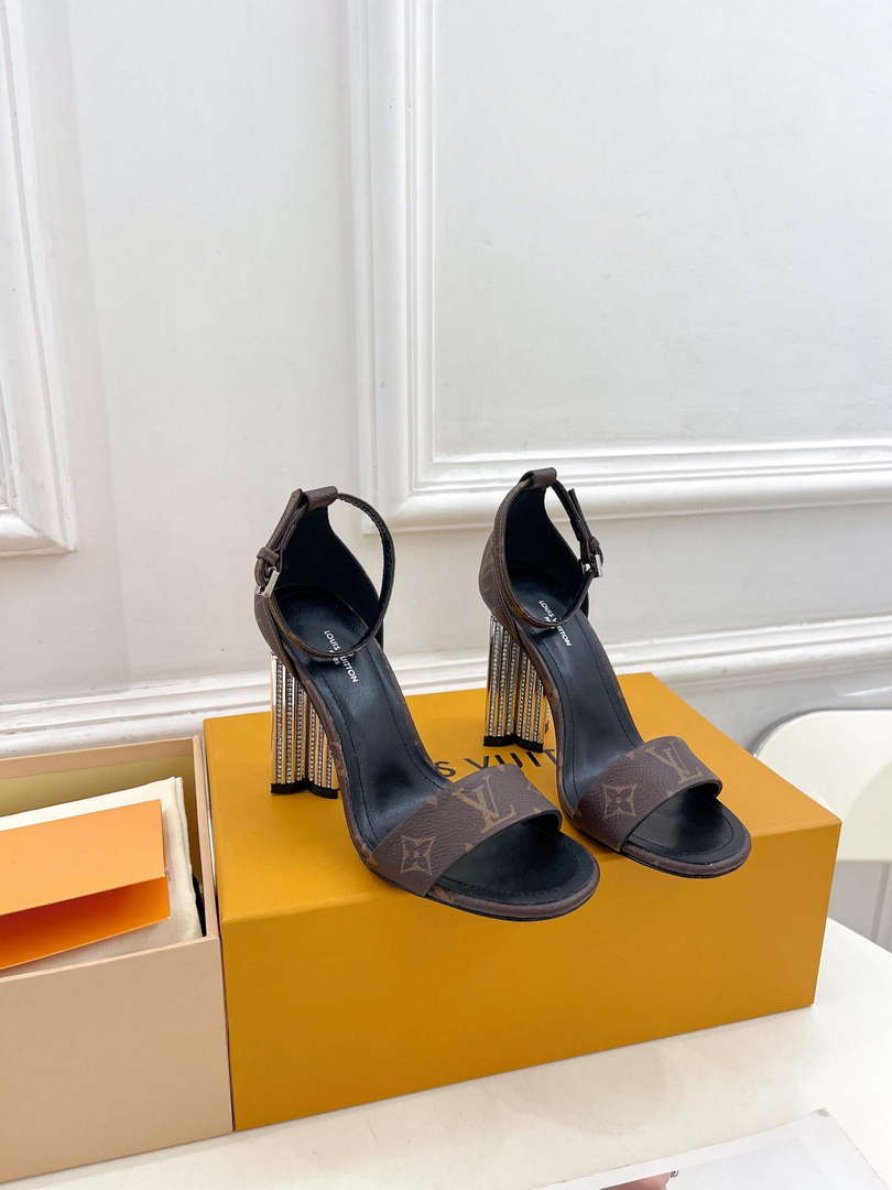 LV 1A4V1M Louis Vuitton Silhouette Sandals L66381 - US 4=Euro 35 - View 1
