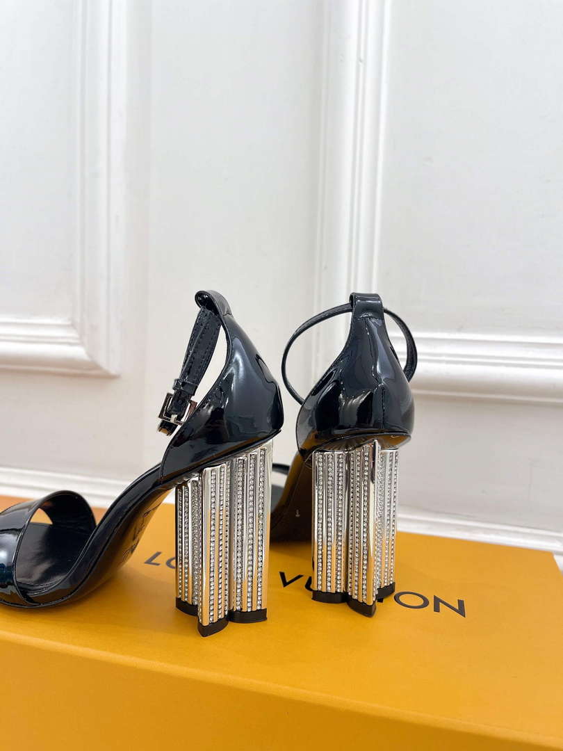 LV 1A4V1M Louis Vuitton Silhouette Sandals L66383