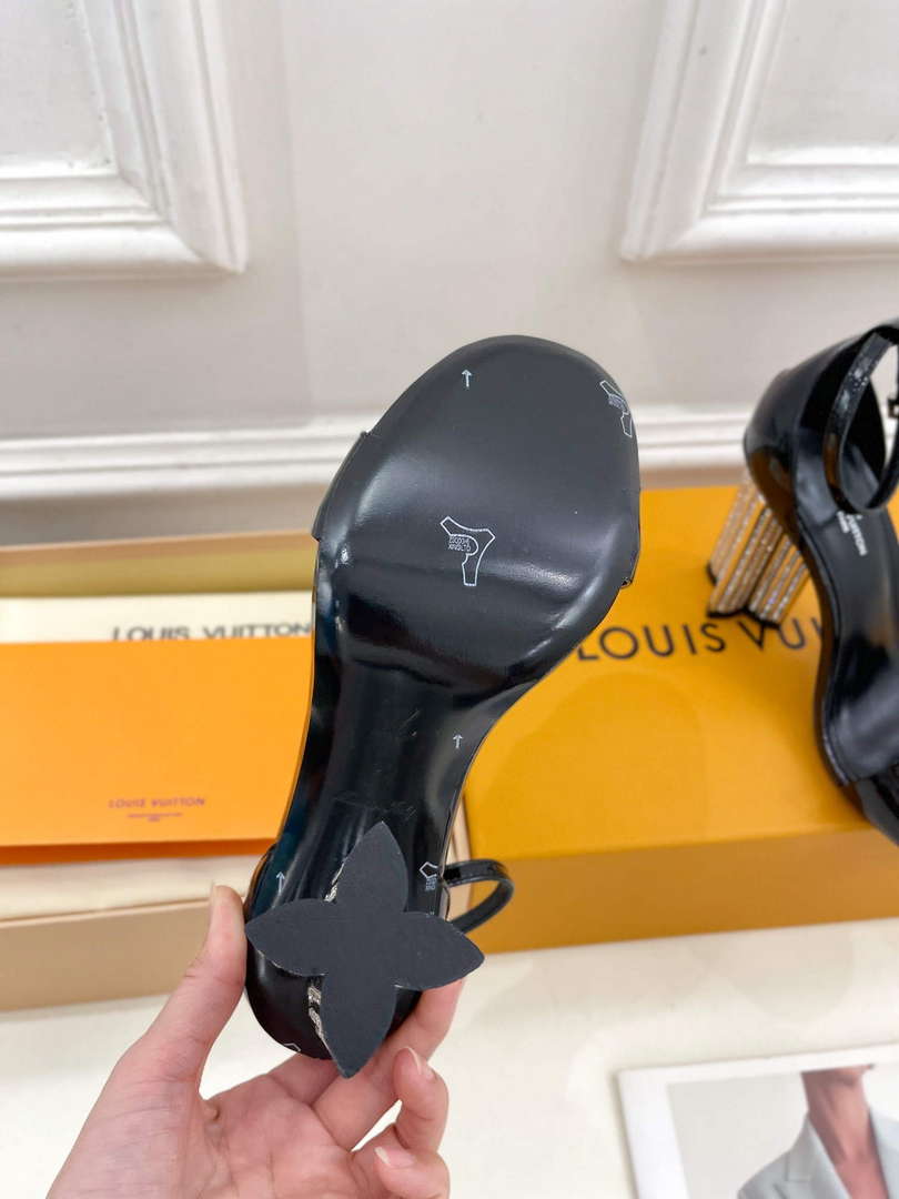 LV 1A4V1M Louis Vuitton Silhouette Sandals L66383 - US 4=Euro 35 - View 9