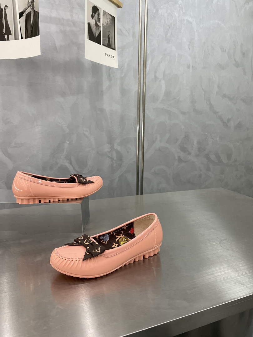 LV 1A65IZ Louis Vuitton Women's shoes loafers L68279