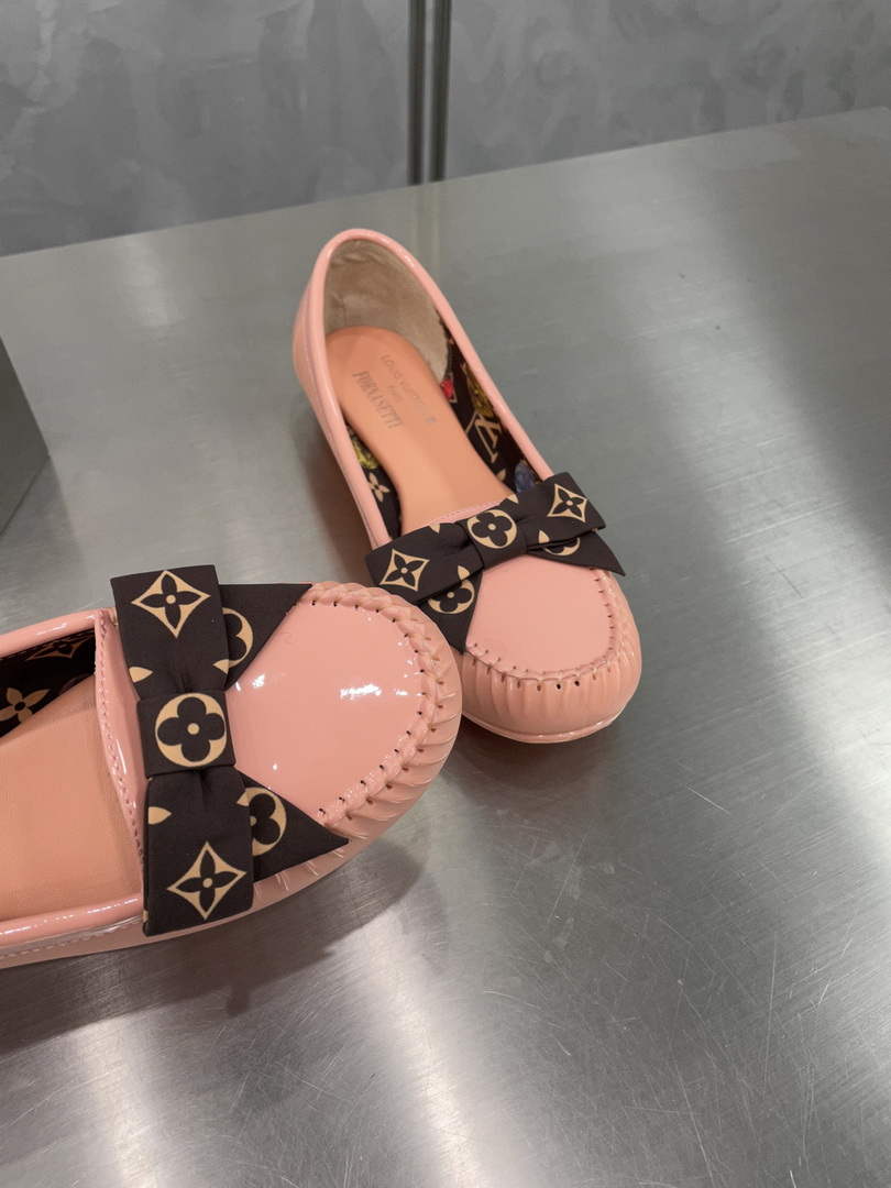 LV 1A65IZ Louis Vuitton Women's shoes loafers L68279