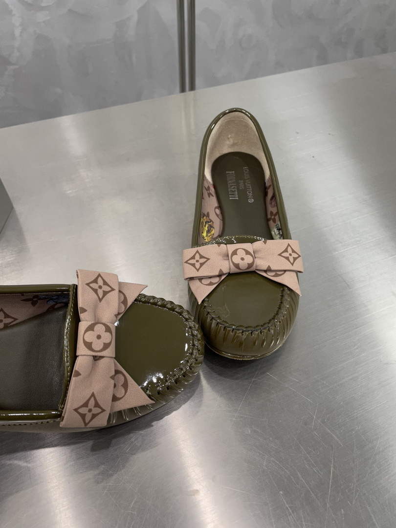 LV 1A65IZ Louis Vuitton Women's shoes loafers L68280