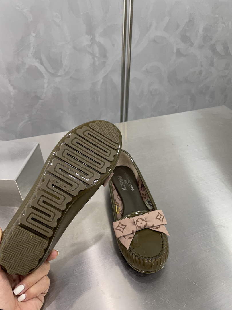 LV 1A65IZ Louis Vuitton Women's shoes loafers L68280