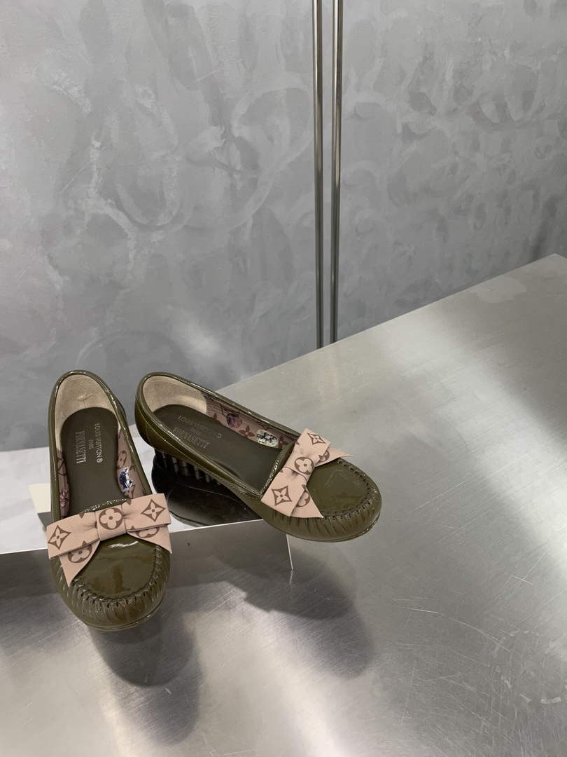 LV 1A65IZ Louis Vuitton Women's shoes loafers L68280 - 35 - View 9