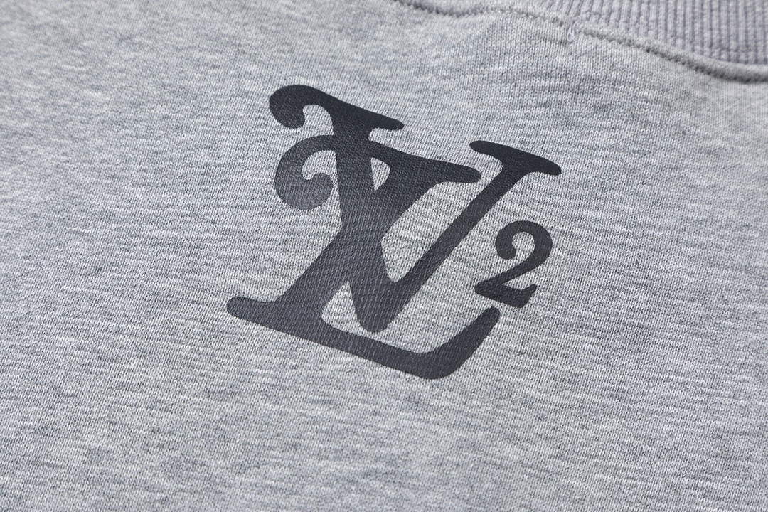 LV 1A8GVQ Men's Women's Hoodie Crew Neck Sweatshirt L55730