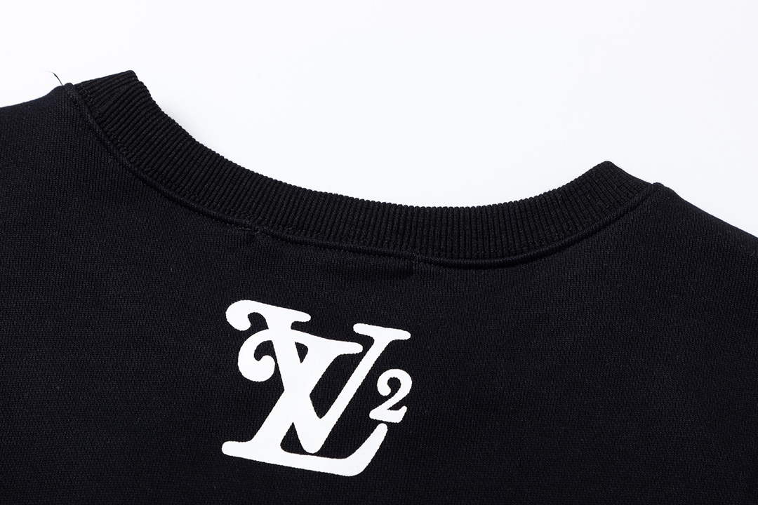 LV 1A8GVQ Men's Women's Hoodie Crew Neck Sweatshirt L55731