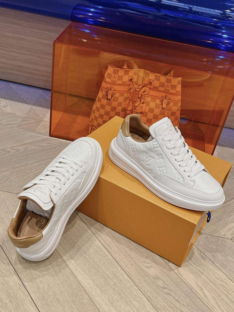 LV 1A8V3L Louis Vuitton Men Beverly Hills Trainers L62342 - Male-39 - View 3