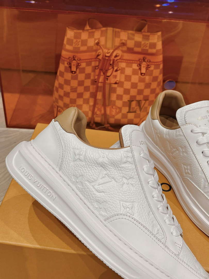 LV 1A8V3L Louis Vuitton Men Beverly Hills Trainers L62342