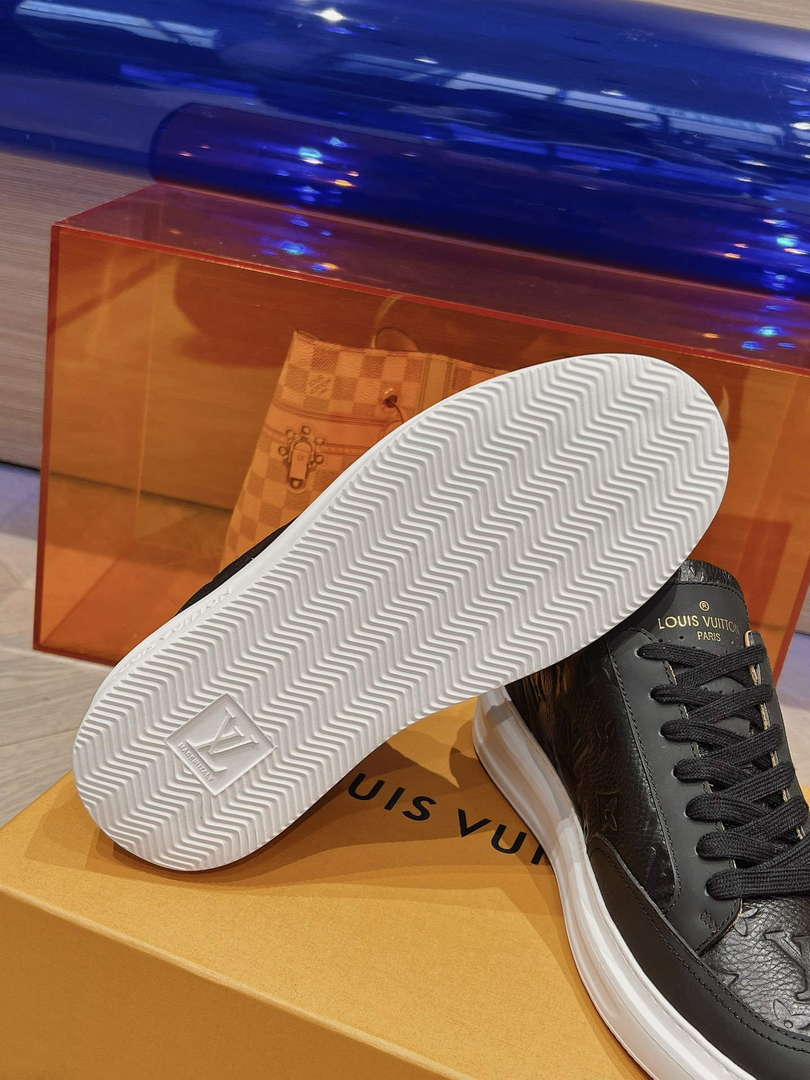 LV 1A8V43 Louis Vuitton Men Beverly Hills Trainers L62343 - Male-39 - View 9