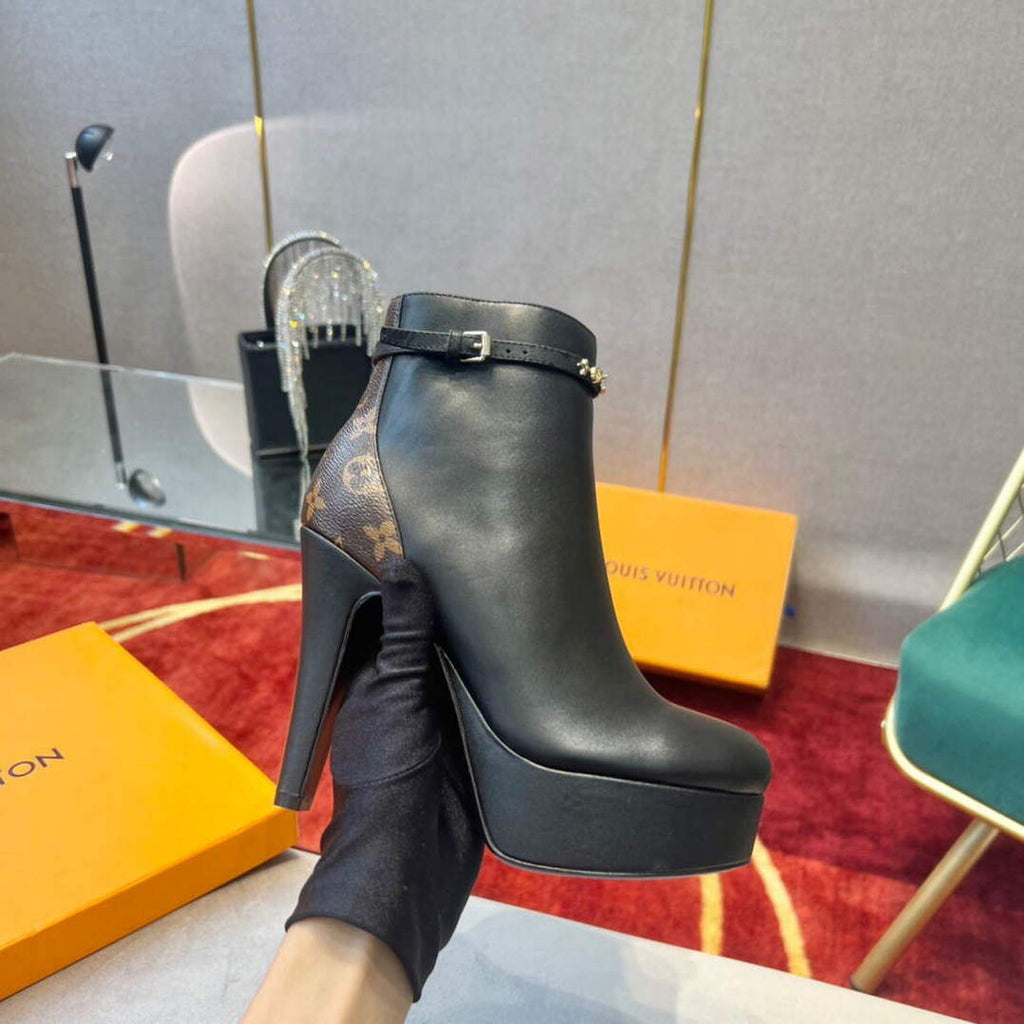 LV 1A9SEE Louis Vuitton Women's Afterglow Plankle Boot L66523