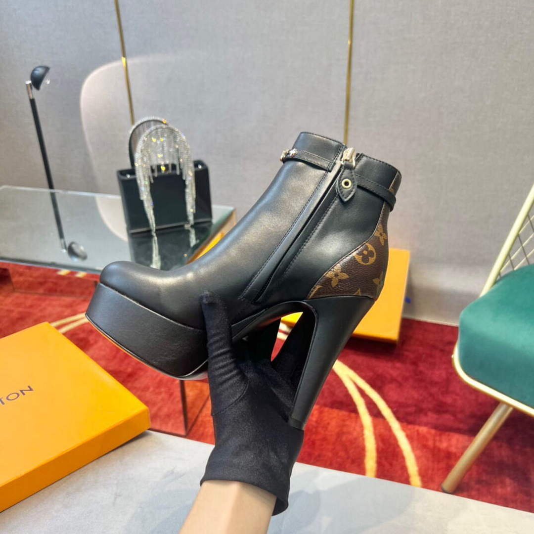 LV 1A9SEE Louis Vuitton Women's Afterglow Plankle Boot L66523
