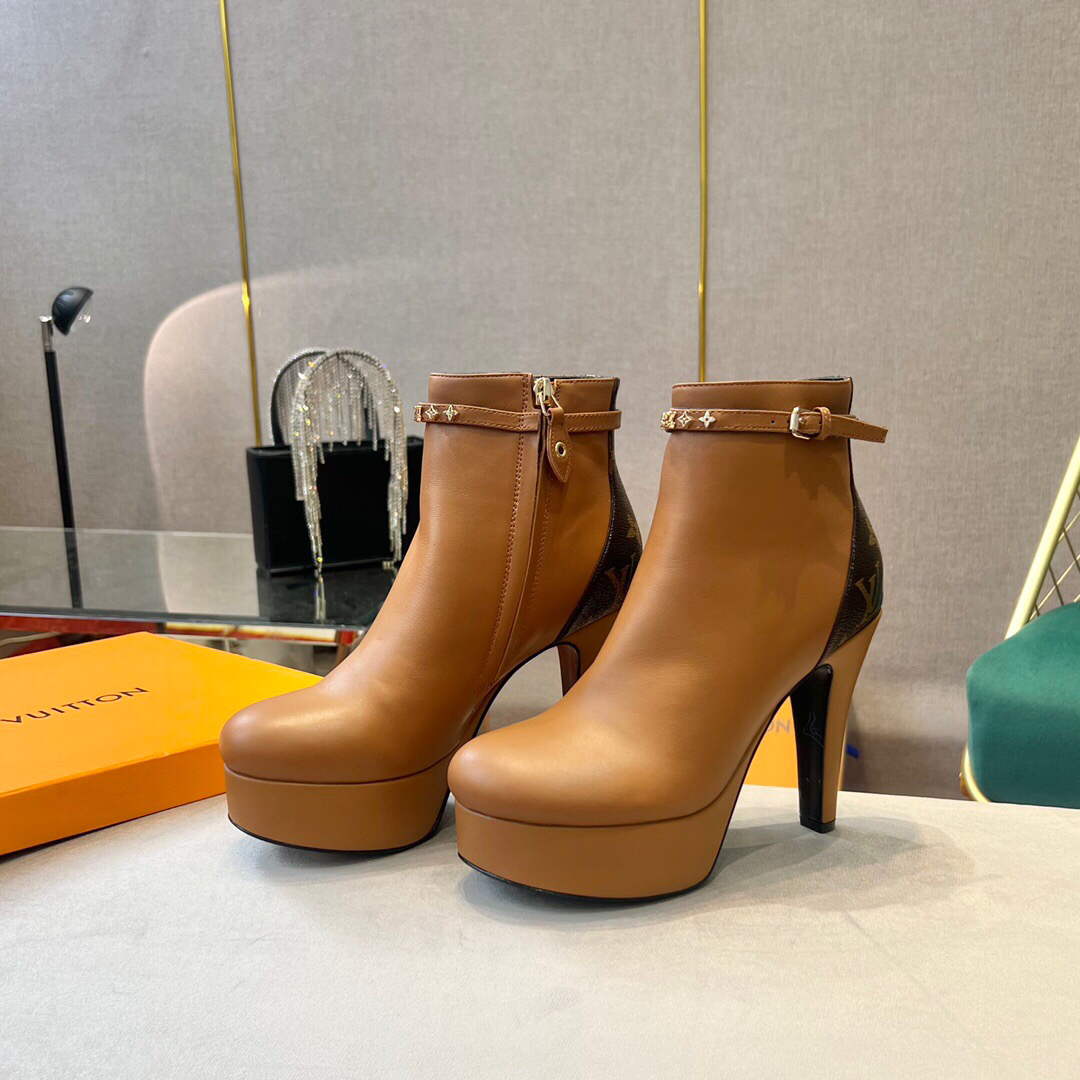 LV 1A9SEE Louis Vuitton Women's Afterglow Plankle Boot L66524