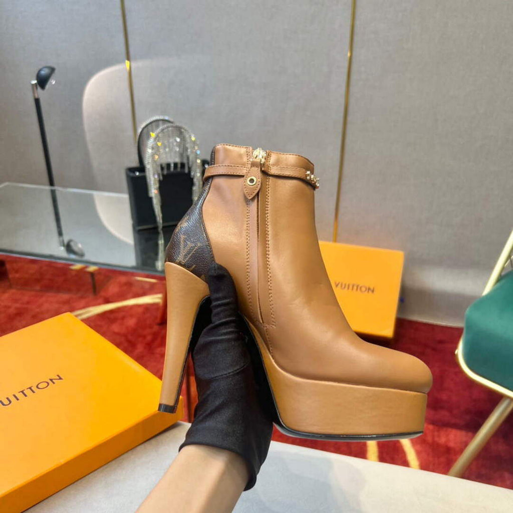 LV 1A9SEE Louis Vuitton Women's Afterglow Plankle Boot L66524
