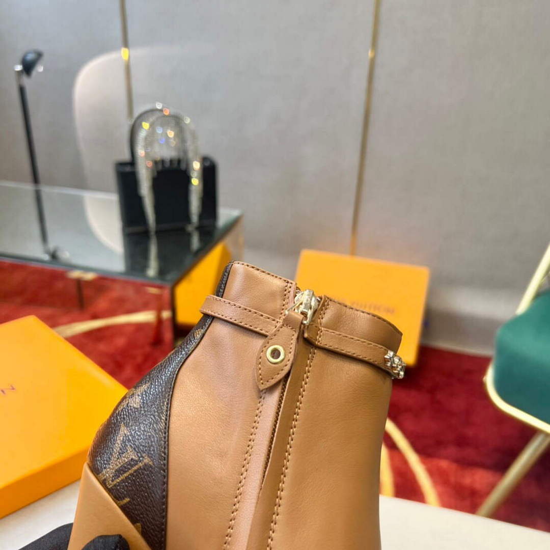 LV 1A9SEE Louis Vuitton Women's Afterglow Plankle Boot L66524