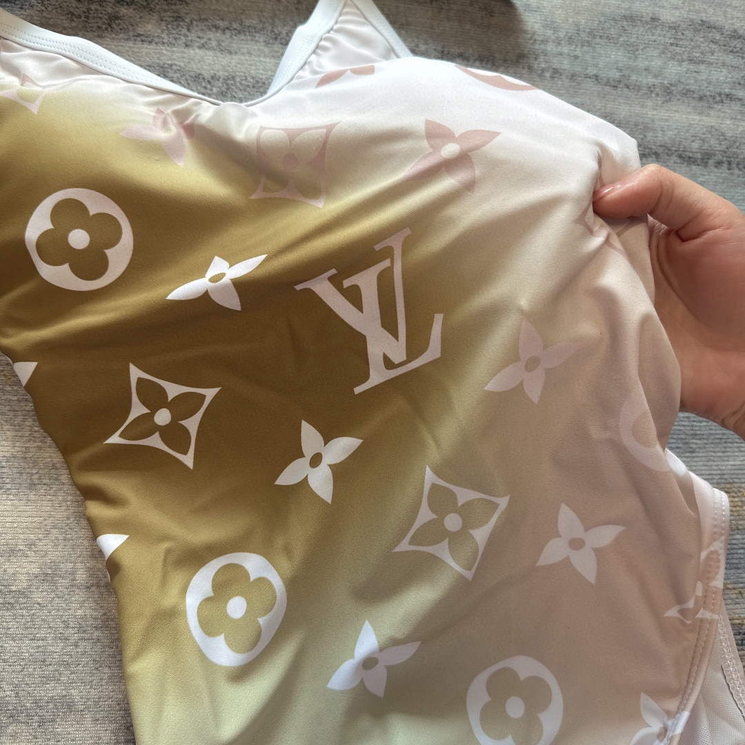 LV 1A9X2H Louis Vuitton Women's Fashion One-Piece Swimsuit L65395 - S - View 7