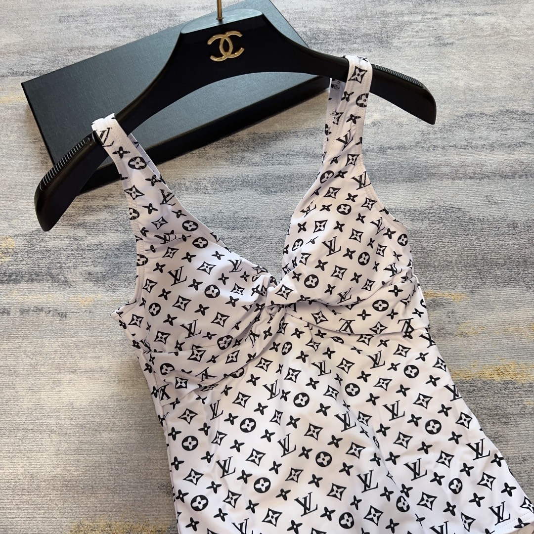 LV 1A9X2H Louis Vuitton Women's Fashion One-Piece Swimsuit L65401