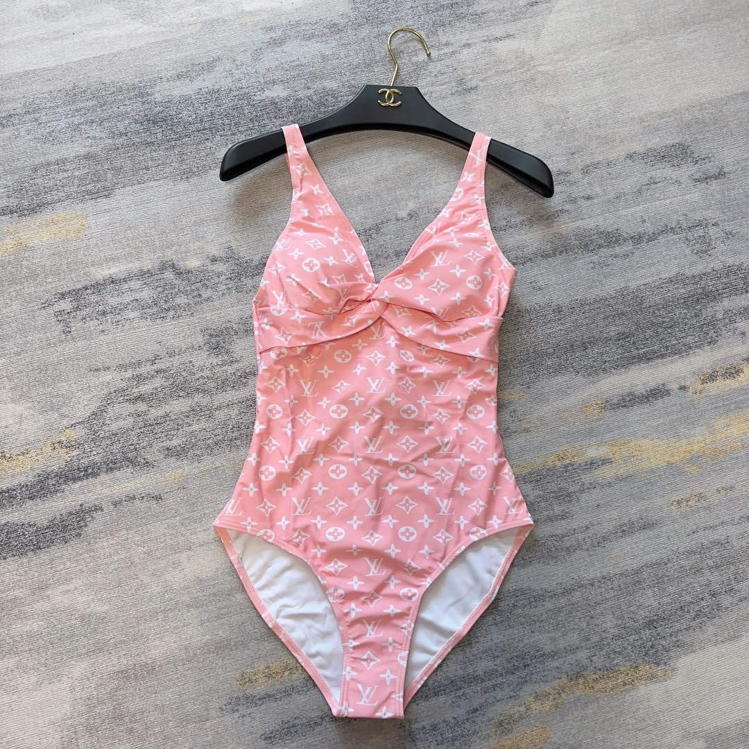 LV 1A9X2H Louis Vuitton Women's Fashion One-Piece Swimsuit L65405