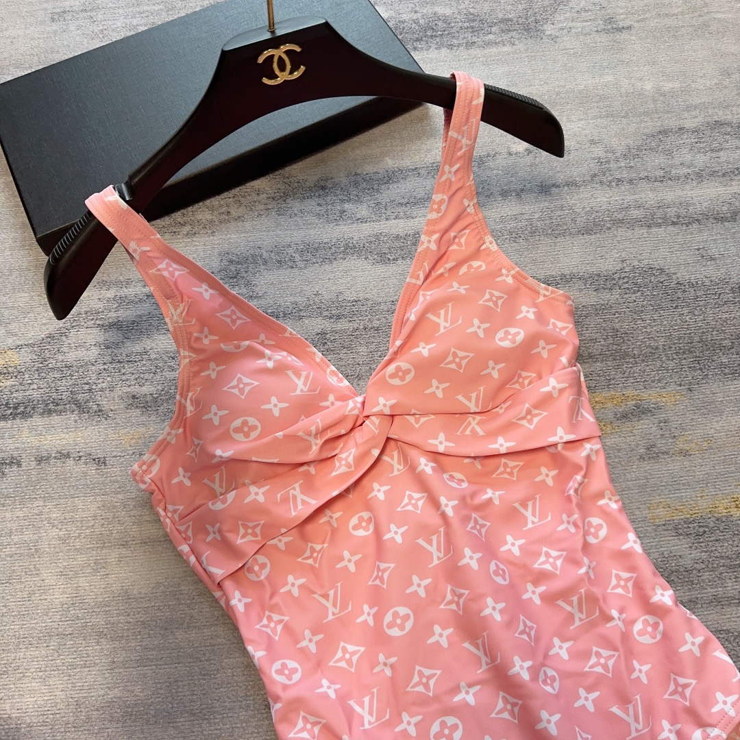 LV 1A9X2H Louis Vuitton Women's Fashion One-Piece Swimsuit L65405