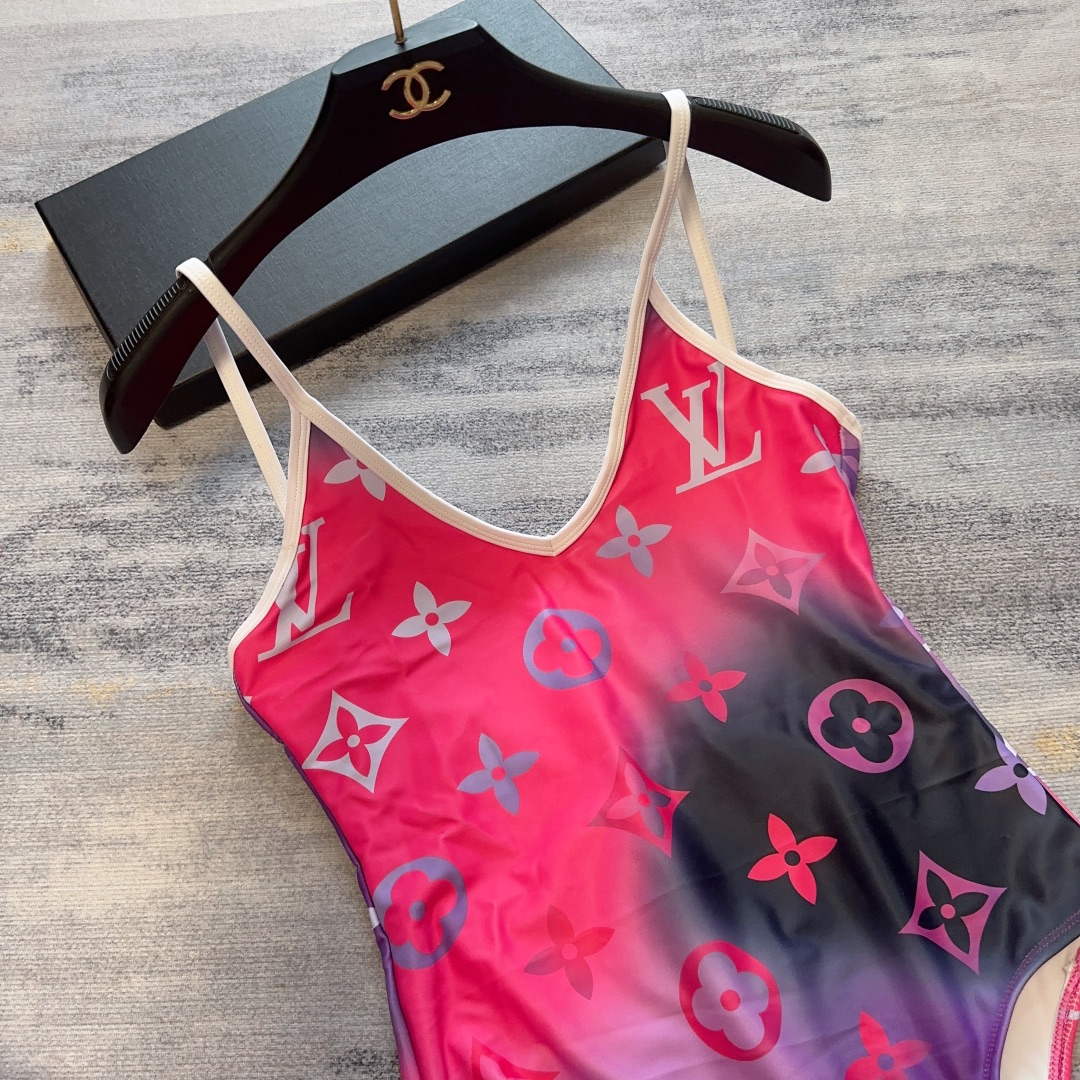 LV 1A9X2H Louis Vuitton Women's Fashion One-Piece Swimsuit L65414